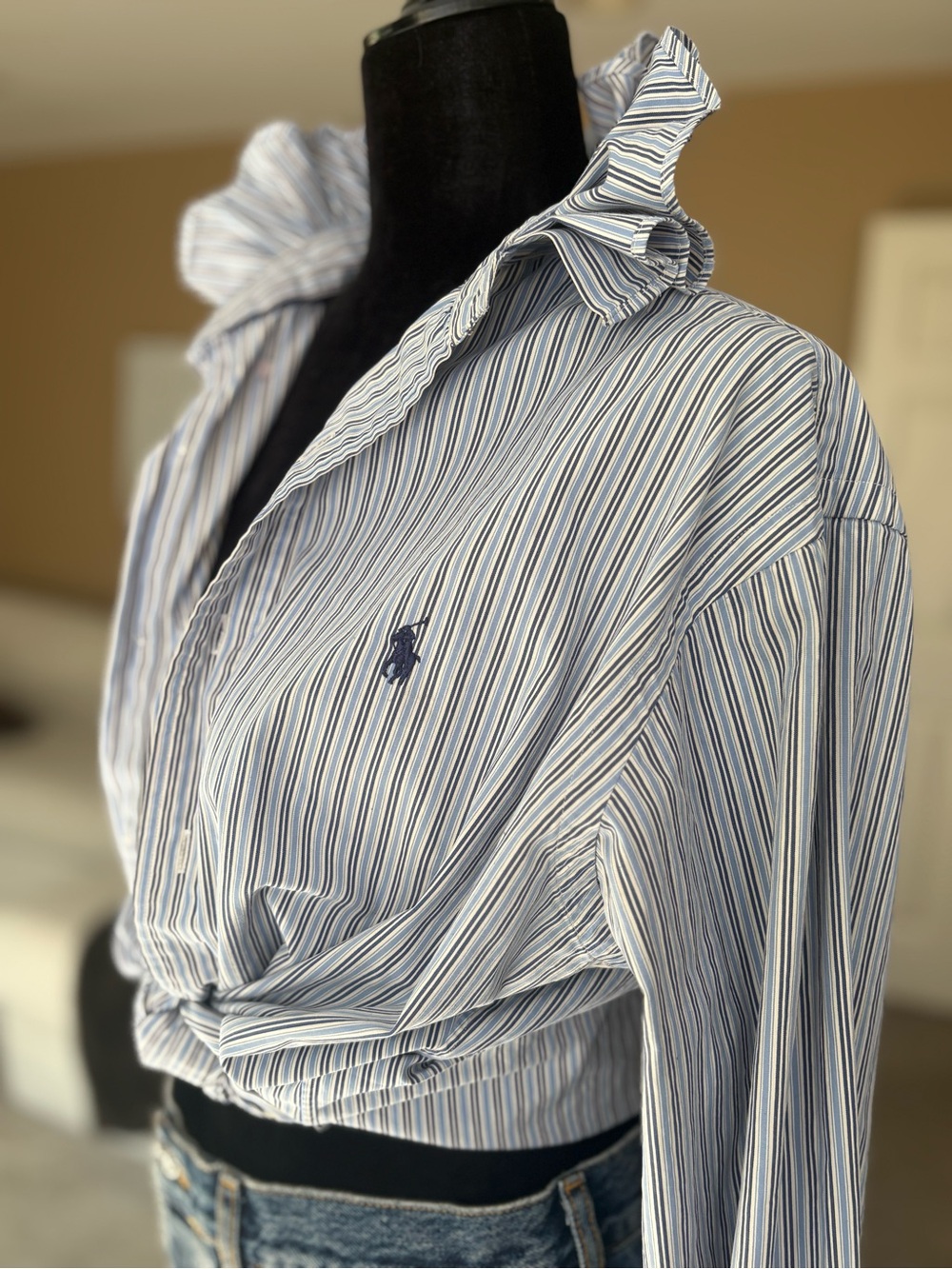 Reworked Ralph Lauren White and Blue Striped Ruffle-Collar Button-Down Size L - Picture 3 of 7